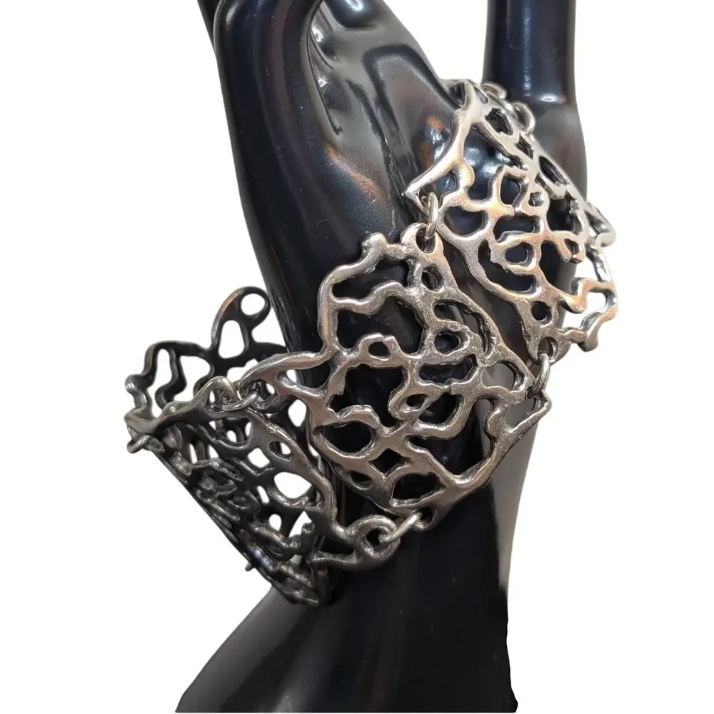 Mozaic Chunky Brutalist Filigree Chain Link Silver Tone Bracelet W/ Hook Clasp
